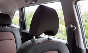 Tips Memilih Sandaran Kepala untuk Mobil Berkualitas