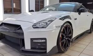 Keunggulan Bumper Depan Custom pada Nissan GT-R